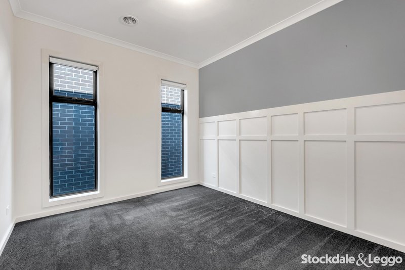 Photo - 38 Latchford Drive, Mickleham VIC 3064 - Image 6