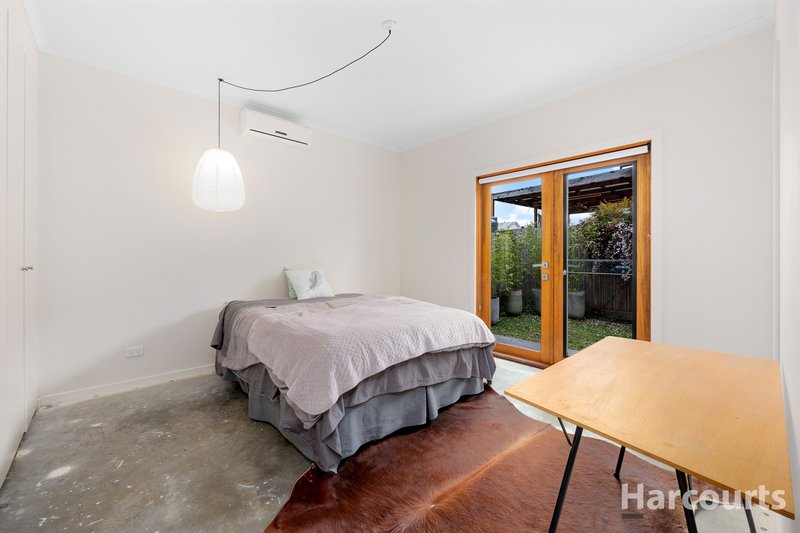 Photo - 38 Law Street, Newborough VIC 3825 - Image 8