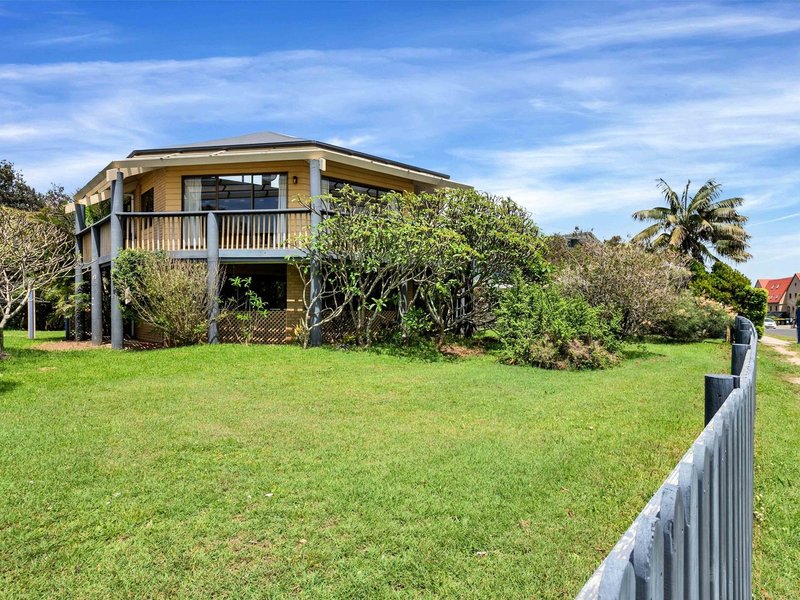 Photo - 38 Lawson Street, Byron Bay NSW 2481 - Image 4