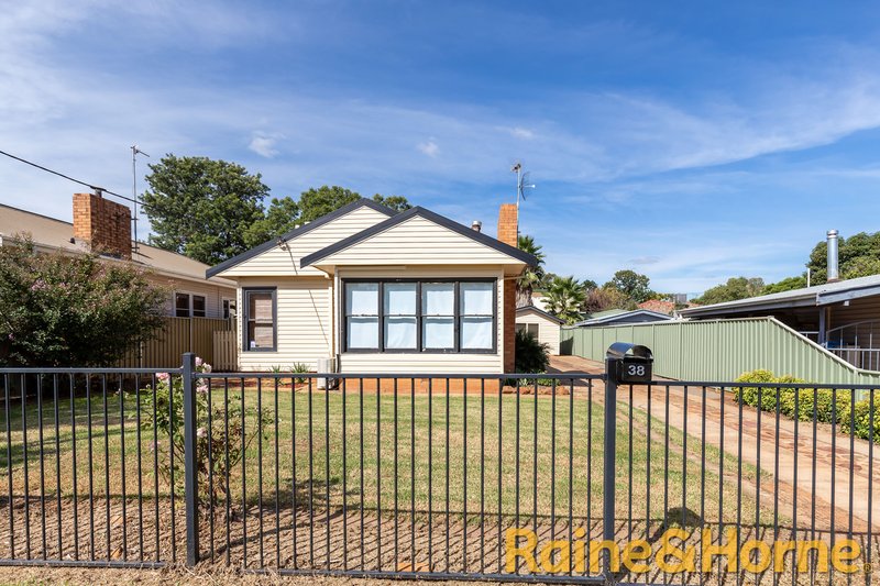 38 Leonard Street, Dubbo NSW 2830