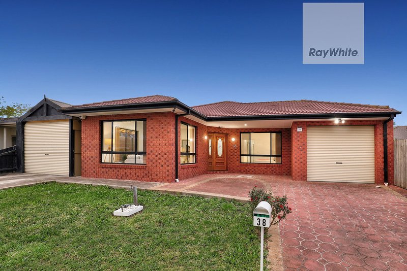 38 Limpopa Square, Roxburgh Park VIC 3064