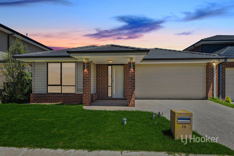 38 Lispenard Circuit, Point Cook VIC 3030