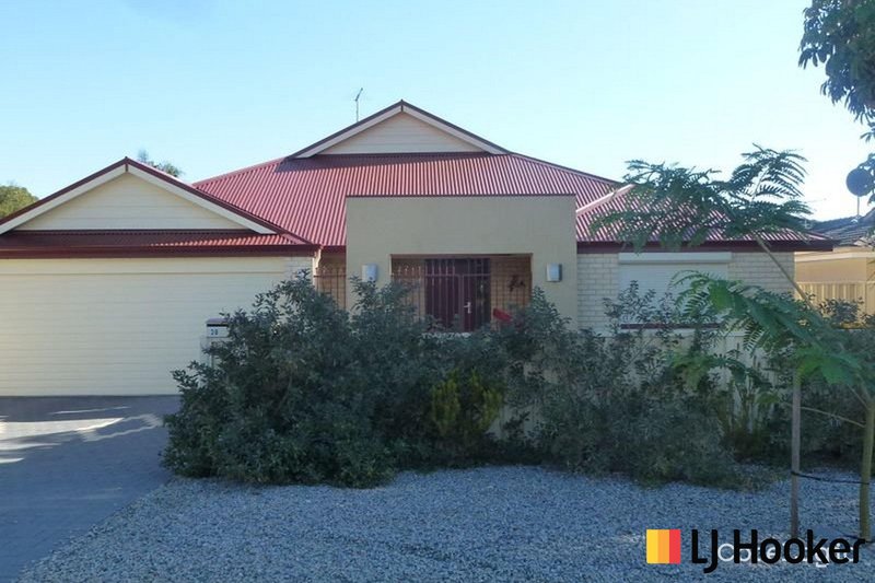 Photo - 38 Little John Road, Armadale WA 6112 - Image