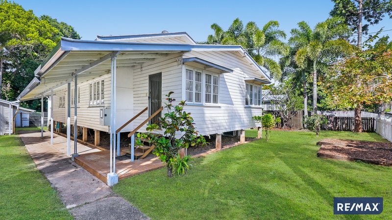 Photo - 38 Little Street, Manunda QLD 4870 - Image 2