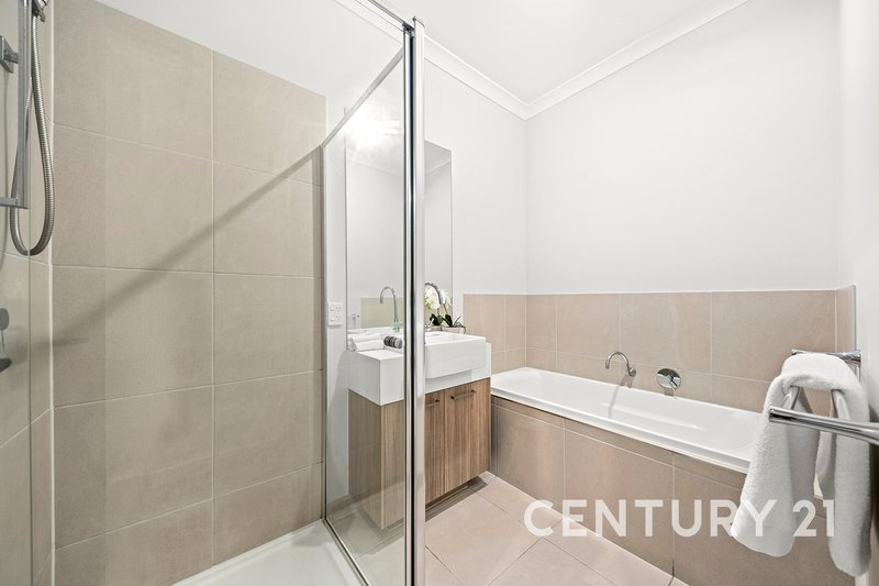 Photo - 38 Livida Circuit, Lyndhurst VIC 3975 - Image 13