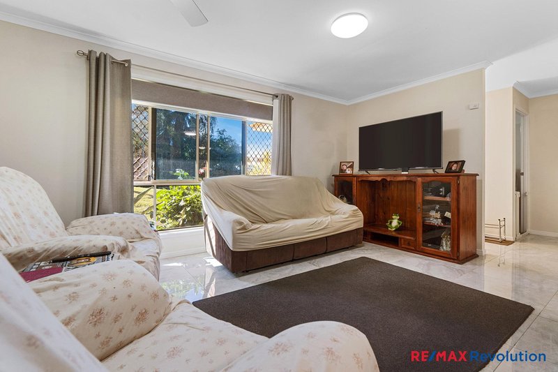 Photo - 38 Loane Drive, Edens Landing QLD 4207 - Image 8