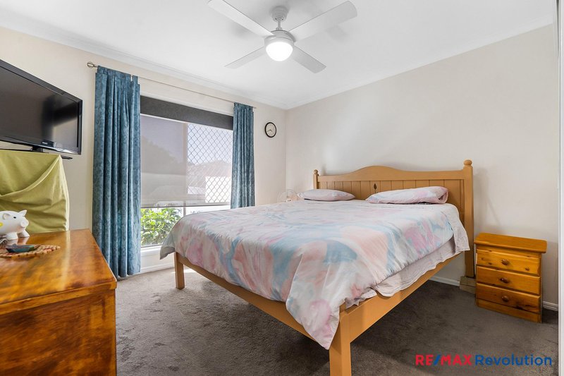 Photo - 38 Loane Drive, Edens Landing QLD 4207 - Image 9