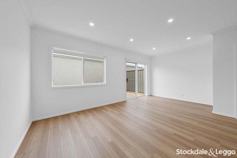 Photo - 38 Lockerbie Street, Kalkallo VIC 3064 - Image 7