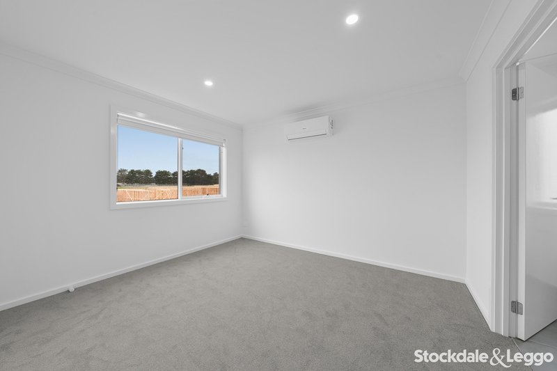 Photo - 38 Lockerbie Street, Kalkallo VIC 3064 - Image 13