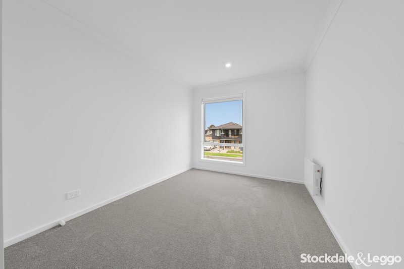 Photo - 38 Lockerbie Street, Kalkallo VIC 3064 - Image 15