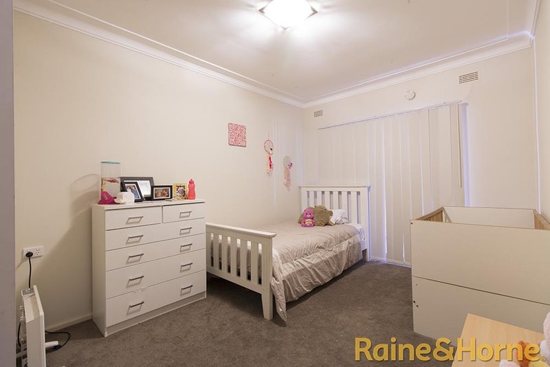 Photo - 38 Lovett Avenue, Dubbo NSW 2830 - Image 7