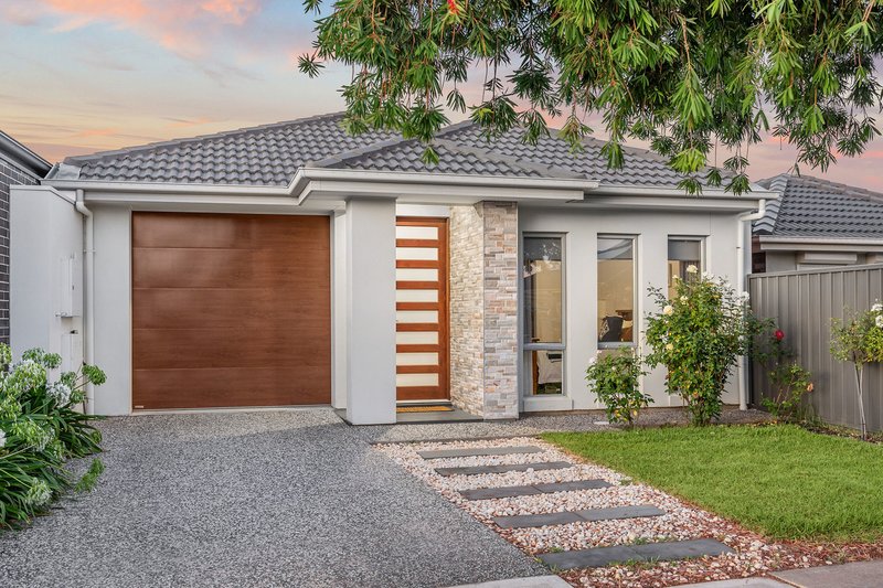 38 Lucerne Grove, Findon SA 5023