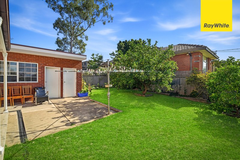 Photo - 38 Lyle Street, Girraween NSW 2145 - Image 20