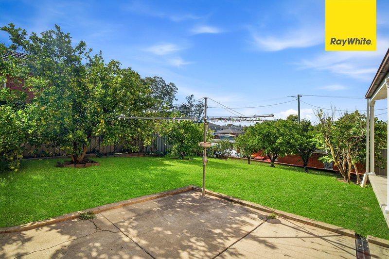 Photo - 38 Lyle Street, Girraween NSW 2145 - Image 21