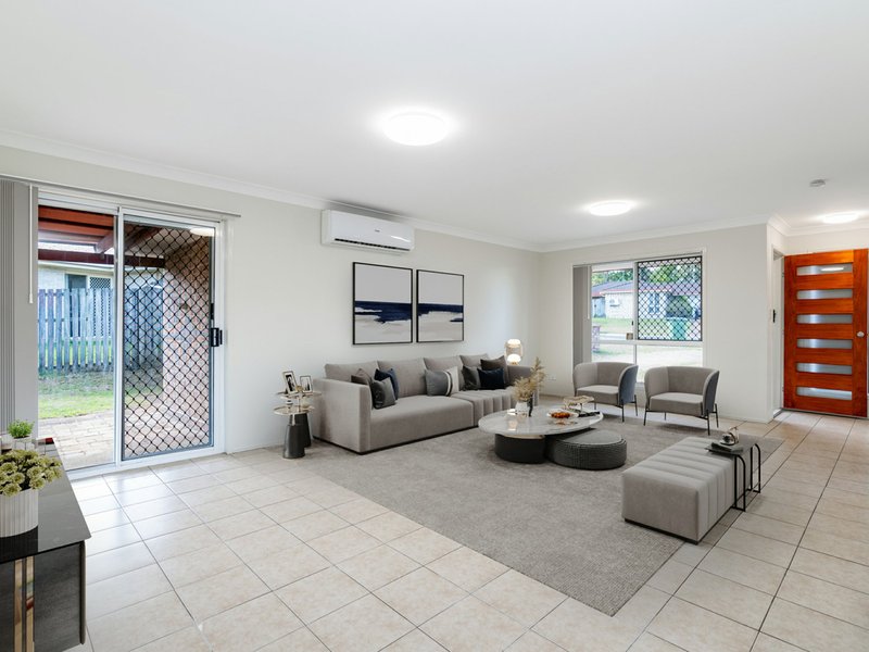 Photo - 38 Maclean Court, Boronia Heights QLD 4124 - Image 2