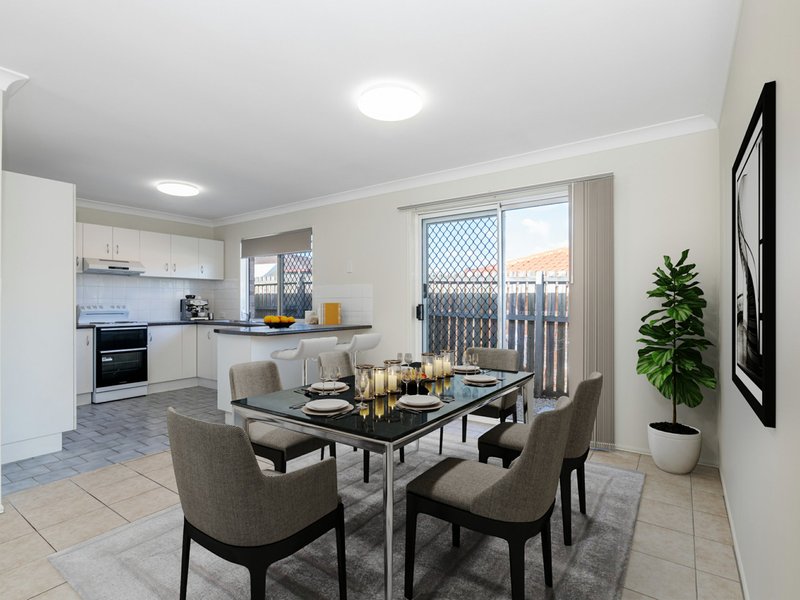 Photo - 38 Maclean Court, Boronia Heights QLD 4124 - Image 4