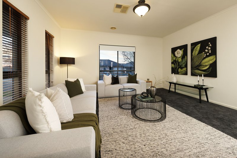 Photo - 38 Mactier Avenue, Wodonga VIC 3690 - Image 3
