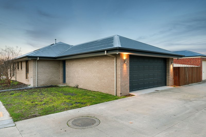 Photo - 38 Mactier Avenue, Wodonga VIC 3690 - Image 12