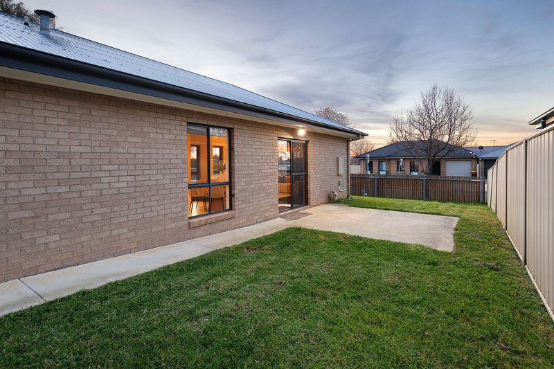 Photo - 38 Mactier Avenue, Wodonga VIC 3690 - Image 14