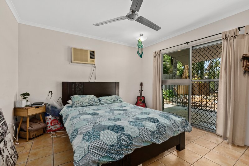 Photo - 38 Magnolia Street, Holloways Beach QLD 4878 - Image 7