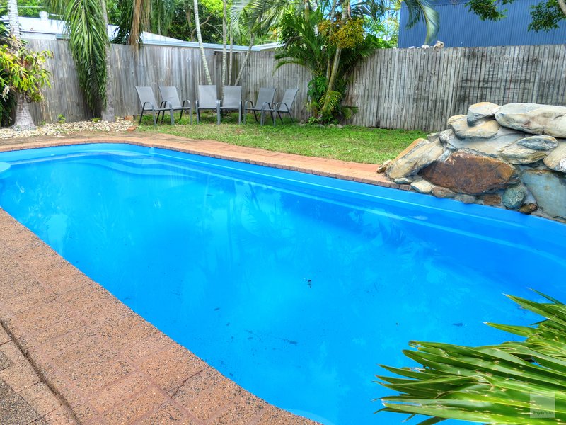 Photo - 38 Magnolia Street, Holloways Beach QLD 4878 - Image 10