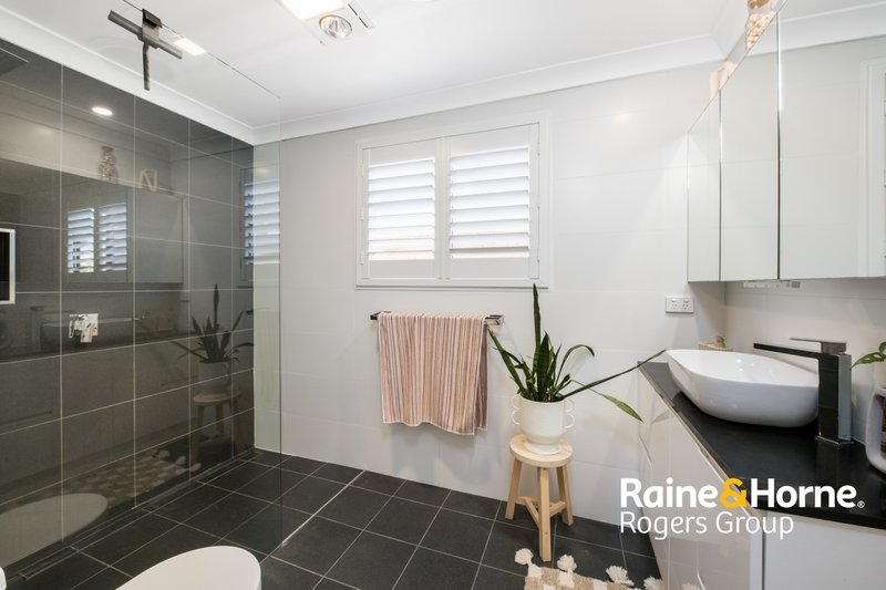 Photo - 38 Manoa Road, Budgewoi NSW 2262 - Image 6