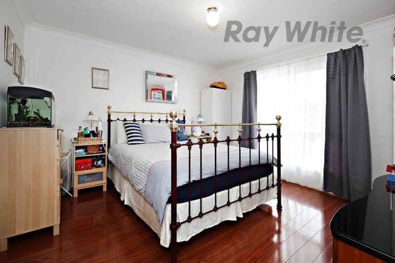 Photo - 38 Maple Crescent, Point Cook VIC 3030 - Image 3