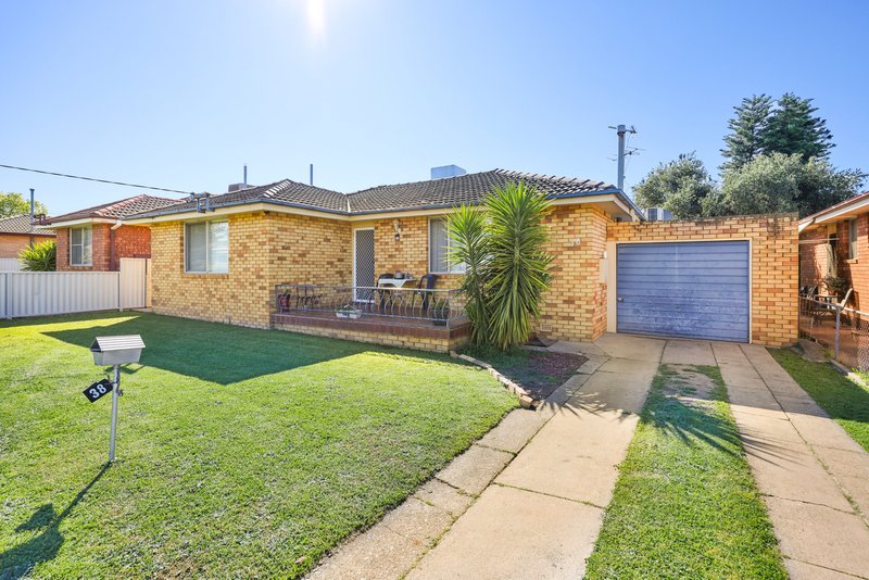 Photo - 38 Margaret Street, Tamworth NSW 2340 - Image 2