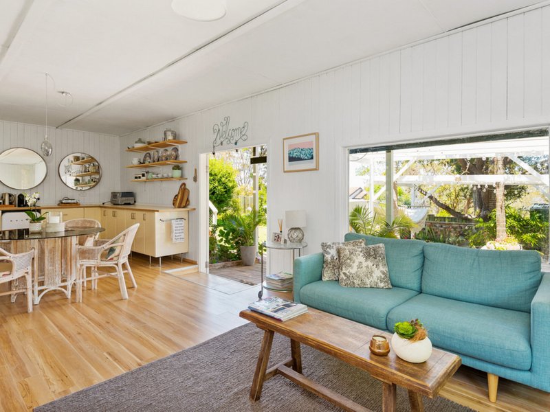 Photo - 38 Mariposa Road, Bilgola Plateau NSW 2107 - Image 4