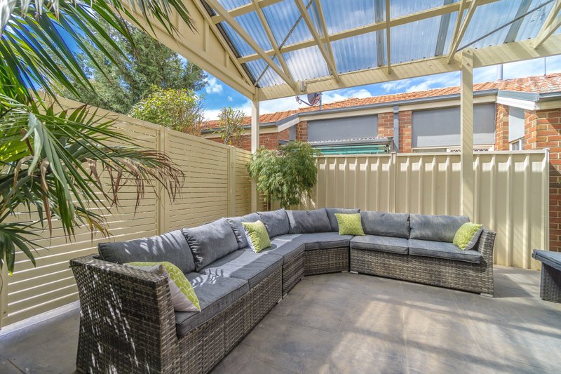 Photo - 38 Marne Drive, Roxburgh Park VIC 3064 - Image 14