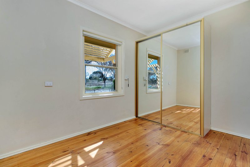 Photo - 38 Marsh Avenue, Gawler South SA 5118 - Image 2