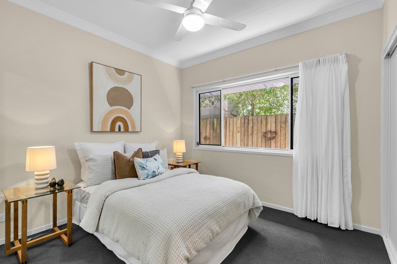 Photo - 38 Martindale Street, Corinda QLD 4075 - Image 9