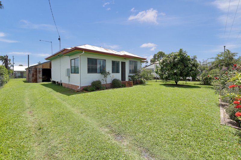 Photo - 38 Mary Street, West Mackay QLD 4740 - Image 2