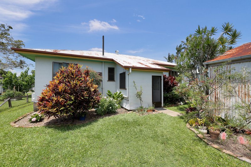 Photo - 38 Mary Street, West Mackay QLD 4740 - Image 12