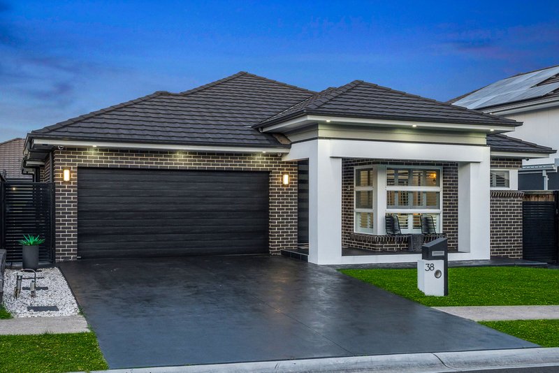 38 Mary Wade Place, Carnes Hill NSW 2171