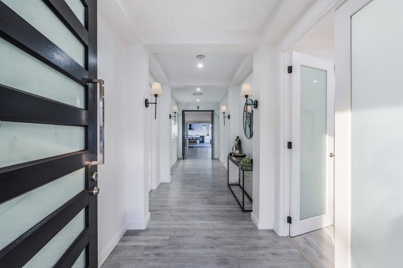 Photo - 38 Mary Wade Place, Carnes Hill NSW 2171 - Image 3