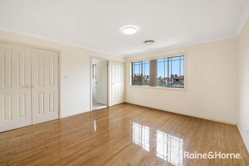 Photo - 38 Matlock Place, Glenwood NSW 2768 - Image 4