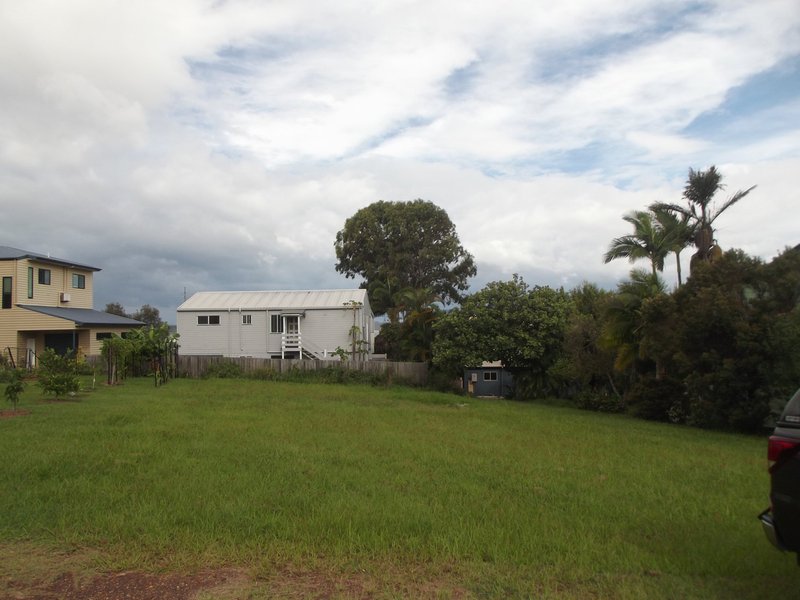 Photo - 38 Mawarra Street, Macleay Island QLD 4184 - Image 2