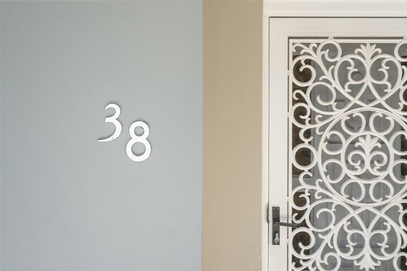 Photo - 38 Mazarin Street, Riverwood NSW 2210 - Image 2