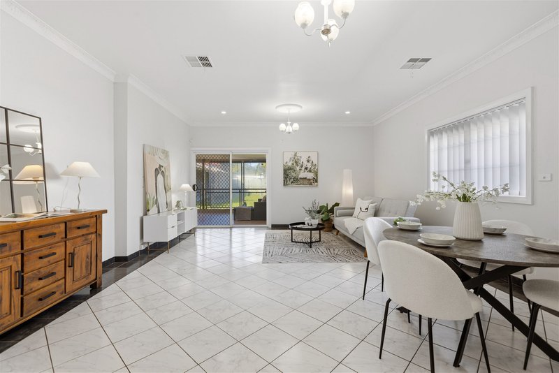Photo - 38 Mazarin Street, Riverwood NSW 2210 - Image 5