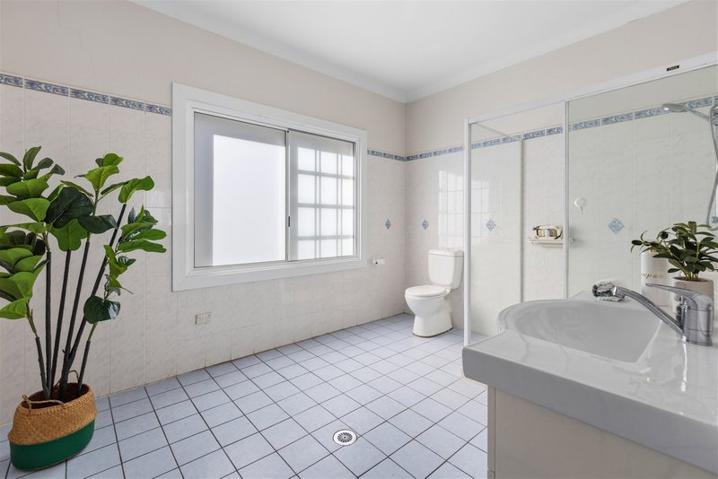 Photo - 38 Mazarin Street, Riverwood NSW 2210 - Image 11