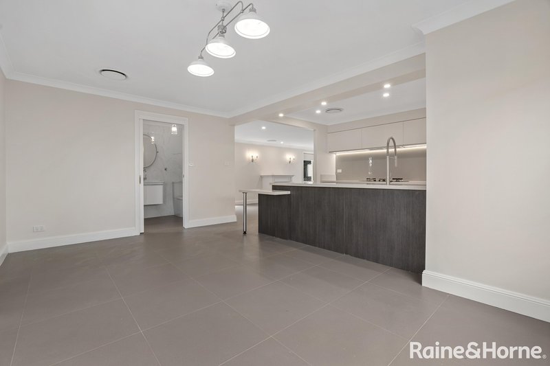 Photo - 38 Mccredie Drive, Horningsea Park NSW 2171 - Image 3