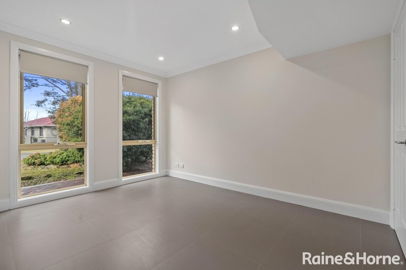 Photo - 38 Mccredie Drive, Horningsea Park NSW 2171 - Image 6