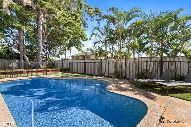 Photo - 38 Mccurley Street, Wynnum West QLD 4178 - Image 2