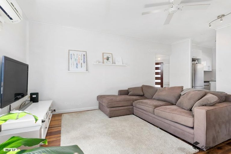 Photo - 38 Mccurley Street, Wynnum West QLD 4178 - Image 5