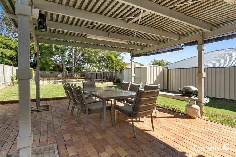 Photo - 38 Mccurley Street, Wynnum West QLD 4178 - Image 11
