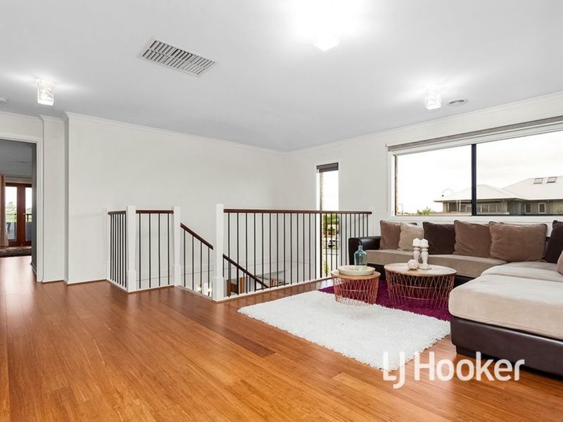 Photo - 38 Mcintyre Avenue, Point Cook VIC 3030 - Image 12