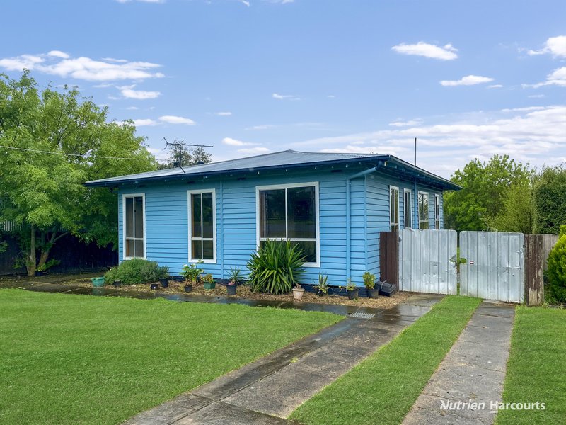 Photo - 38 Mckebery Street, Coleraine VIC 3315 - Image 1