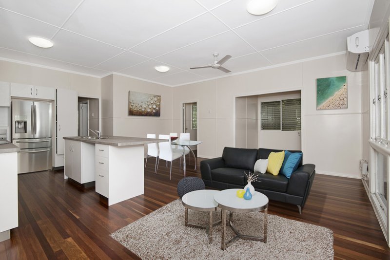 Photo - 38 Mclean Street, Gulliver QLD 4812 - Image 2