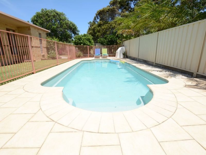 Photo - 38 Mistral Place, Old Bar NSW 2430 - Image 2